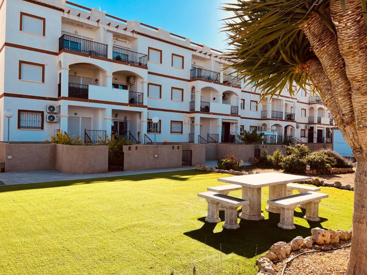 Casa Flania, Seaview, 2-Bedroom, 2-Bathroom Alicante Luaran gambar